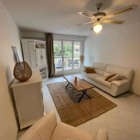 Apartment T3 Renove A 5 Min De La -