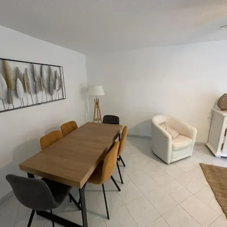 T3 Renove A 5 Min De La - Фрежюс